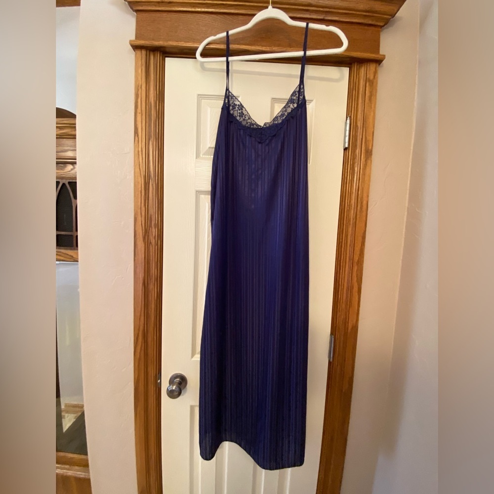 Vintage Petra Fashions Womens Nightgown Lingerie Sheer Lace Navy Sz L.